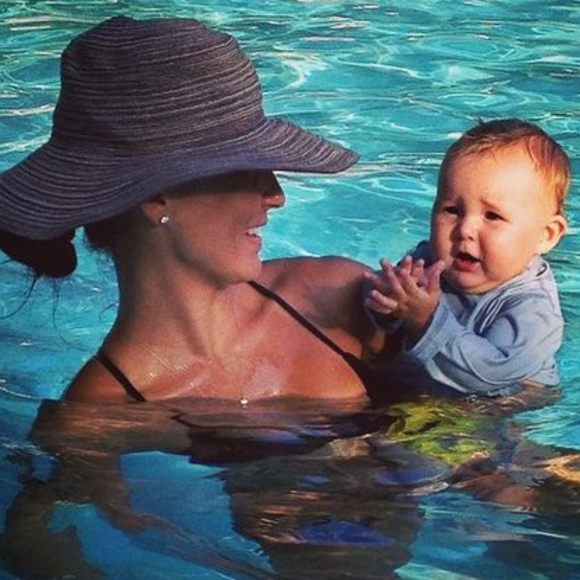 Meet your Posher, Jennifer - Picture 1 of 1